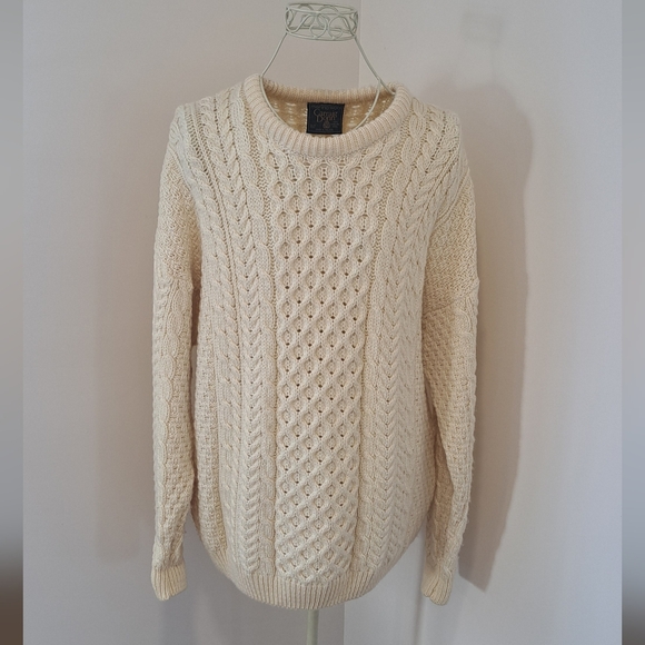 Carraig Donn Sweaters - Vintage Carraig Donn Merino Wool Ivory Cable Knit Sweater, Size Large.